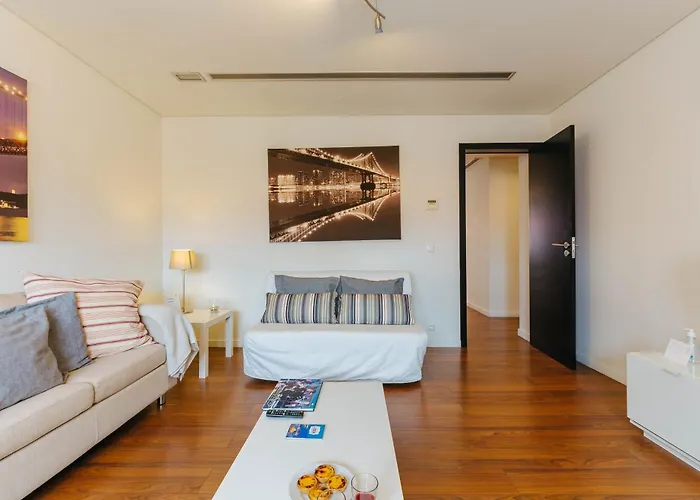 Апартаменты Rent4rest Family & Friends In Roma Avenue