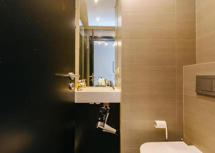 Апартаменты Rent4rest Family & Friends In Roma Avenue Лиссабон
