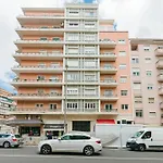 Rent4Rest Lisbon Family & Friends Apartment In Roma Avenue *