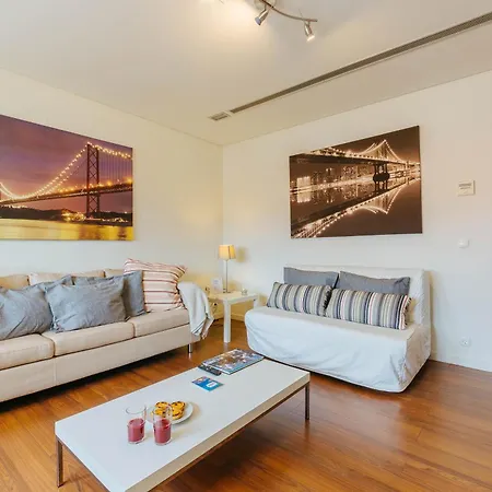 Rent4Rest Lisbon Family & Friends Apartment In Roma Avenue