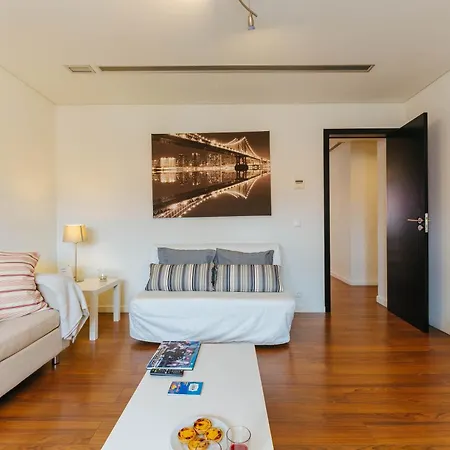 Apartment Rent4Rest Lisbon Family & Friends Apartment In Roma Avenue