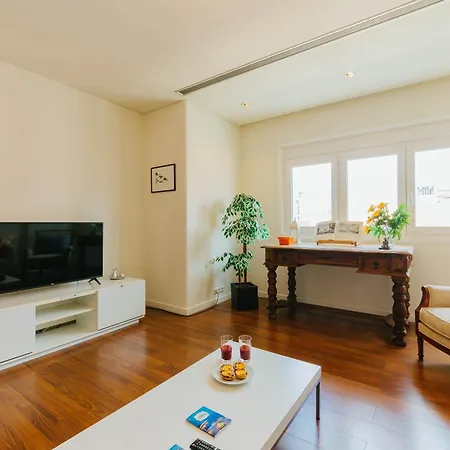 Rent4Rest Lisbon Family & Friends Apartment In Roma Avenue Lisbon