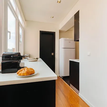 Rent4Rest Lisbon Family & Friends Apartment In Roma Avenue *