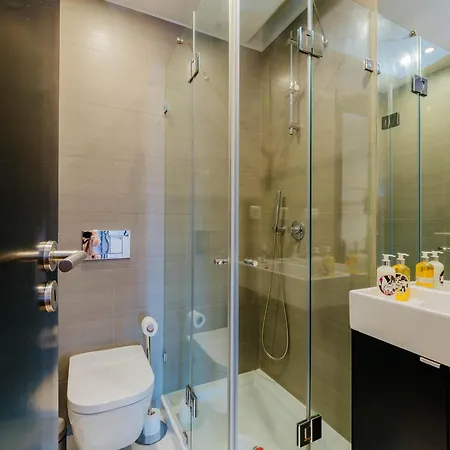 Rent4Rest Lisbon Family & Friends Apartment In Roma Avenue * Lisbon
