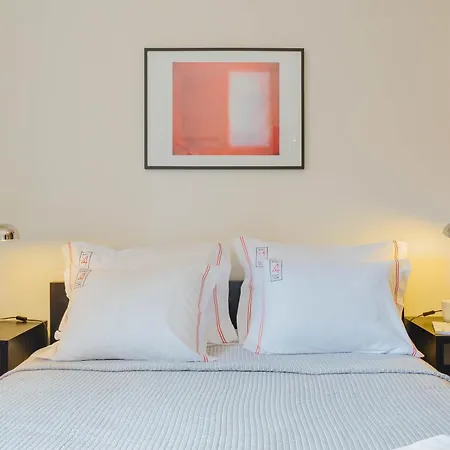 Rent4Rest Lisbon Family & Friends Apartment In Roma Avenue Lisbon