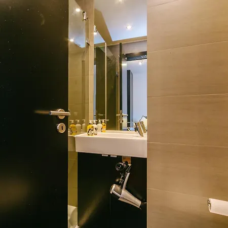 Rent4Rest Lisbon Family & Friends Apartment In Roma Avenue Apartment *