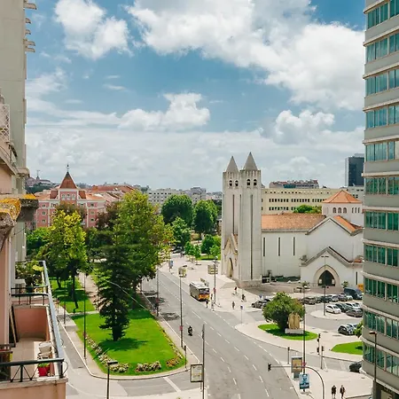 Rent4Rest Lisbon Family & Friends Apartment In Roma Avenue * Lisbon