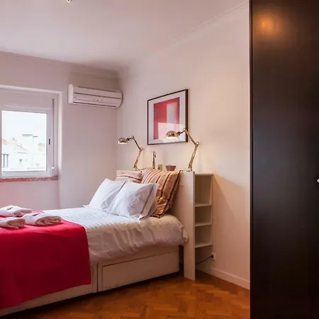 Rent4Rest Lisbon Family & Friends Apartment In Roma Avenue Apartment Lisbon