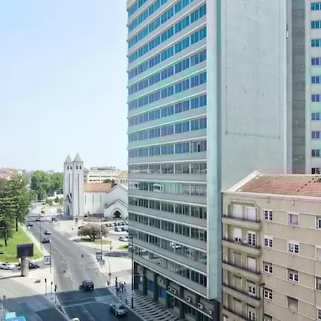 Rent4rest Family & Friends In Roma Avenue * Lissabon