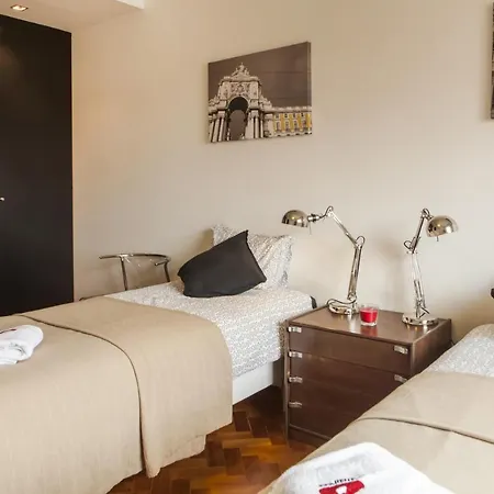 Apartment Rent4Rest Lisbon Family & Friends Apartment In Roma Avenue