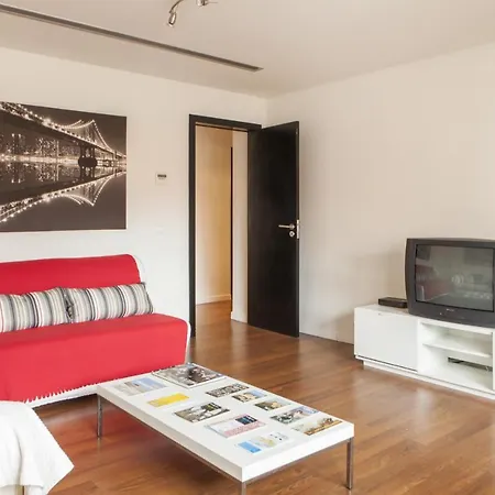 Rent4Rest Lisbon Family & Friends Apartment In Roma Avenue Apartment