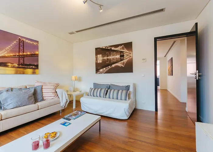 Rent4Rest Lisbon Family & Friends Apartment In Roma Avenue *