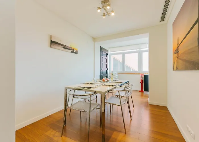 Apartment Rent4Rest Lisbon Family & Friends Apartment In Roma Avenue *