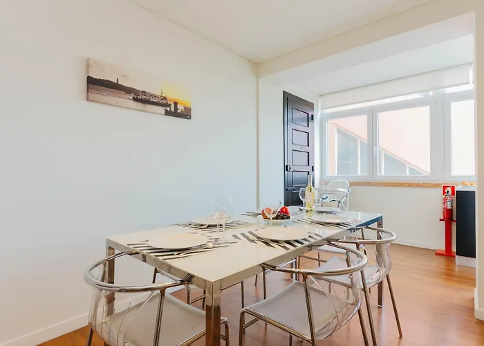 Rent4rest Family & Friends In Roma Avenue Appartement