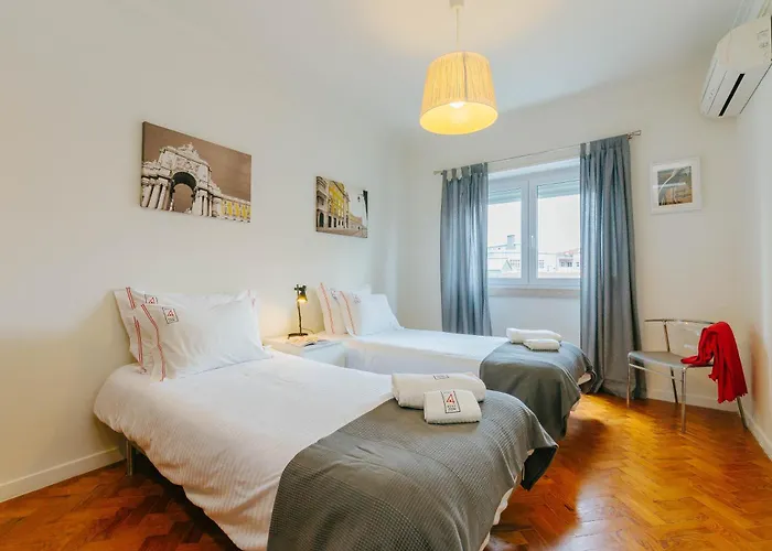 Rent4Rest Lisbon Family & Friends Apartment In Roma Avenue Apartment *