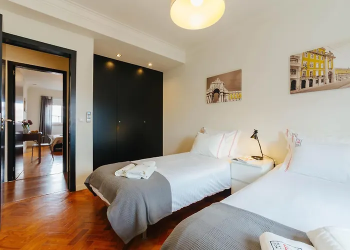 Rent4rest Family & Friends In Roma Avenue * Lisboa