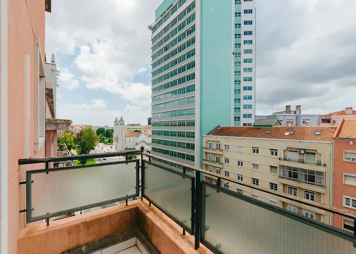 Apartment Rent4Rest Lisbon Family & Friends Apartment In Roma Avenue Lisbon
