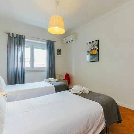 Lägenhet Rent4Rest Lisbon Family & Friends Apartment In Roma Avenue Lisboa