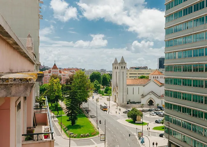 Rent4rest Family & Friends In Roma Avenue * Lisboa